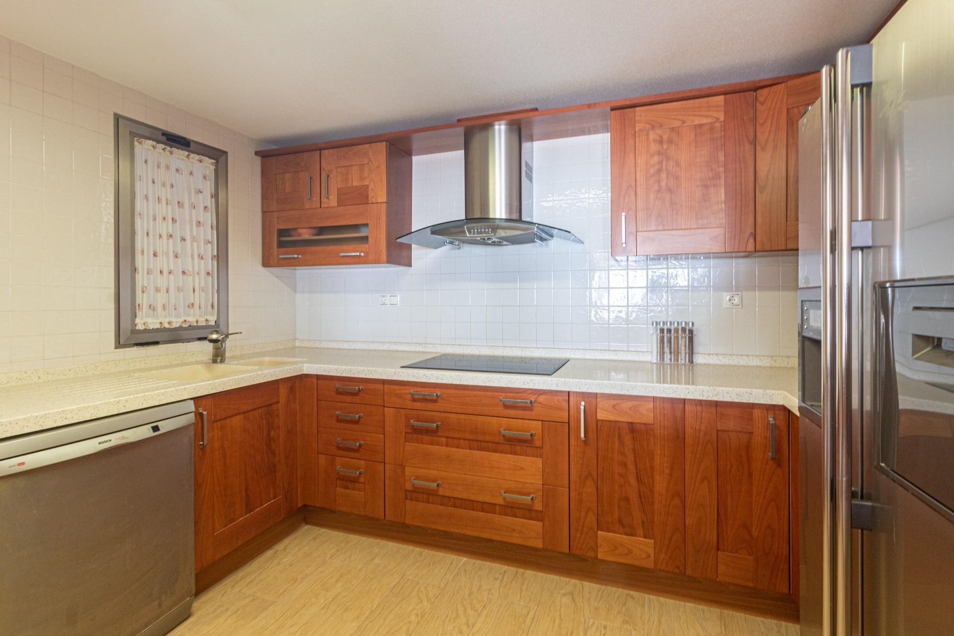 Sprzedaż - Apartament / Mieszkanie -
Torrevieja - Playa de los Locos