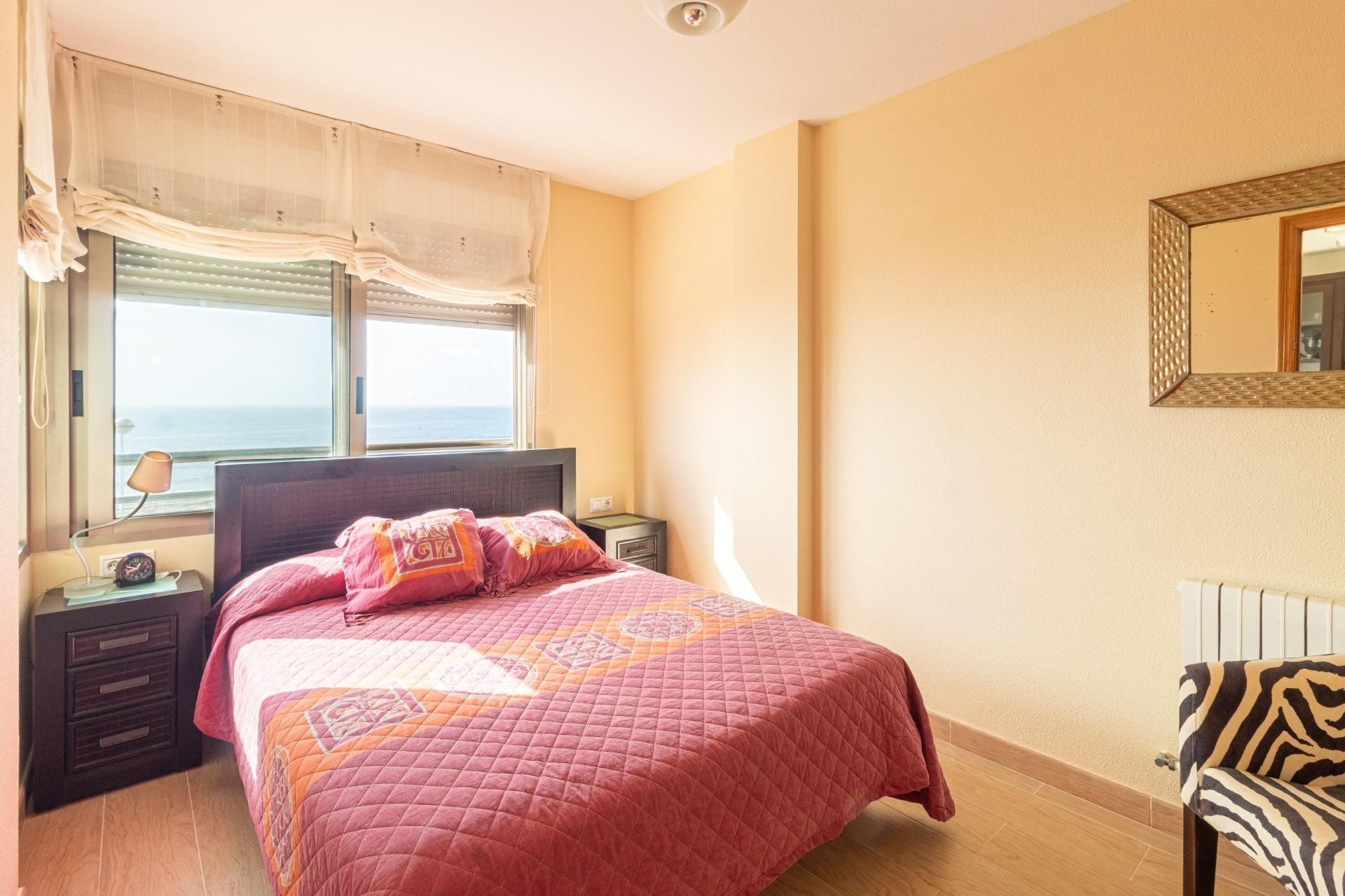 Sprzedaż - Apartament / Mieszkanie -
Torrevieja - Playa de los Locos