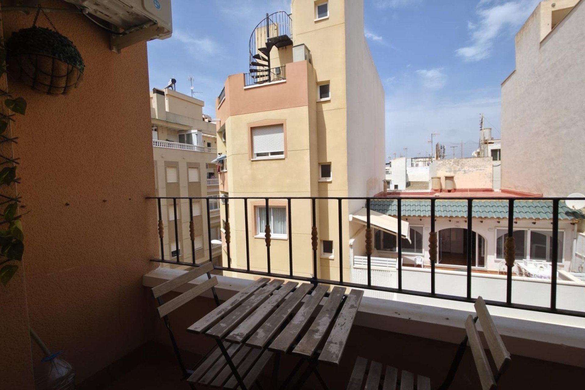 Sprzedaż - Apartament / Mieszkanie -
Torrevieja - Playa de los Locos