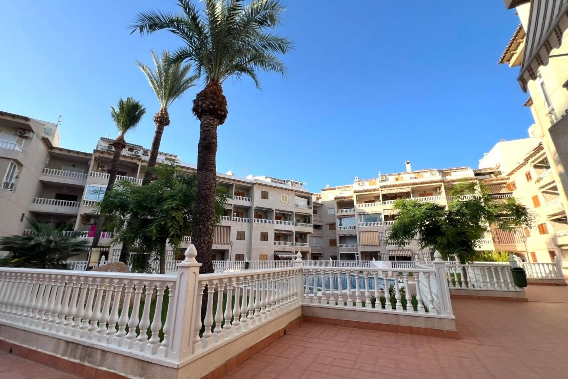 Sprzedaż - Apartament / Mieszkanie -
Torrevieja - Playa de los Locos