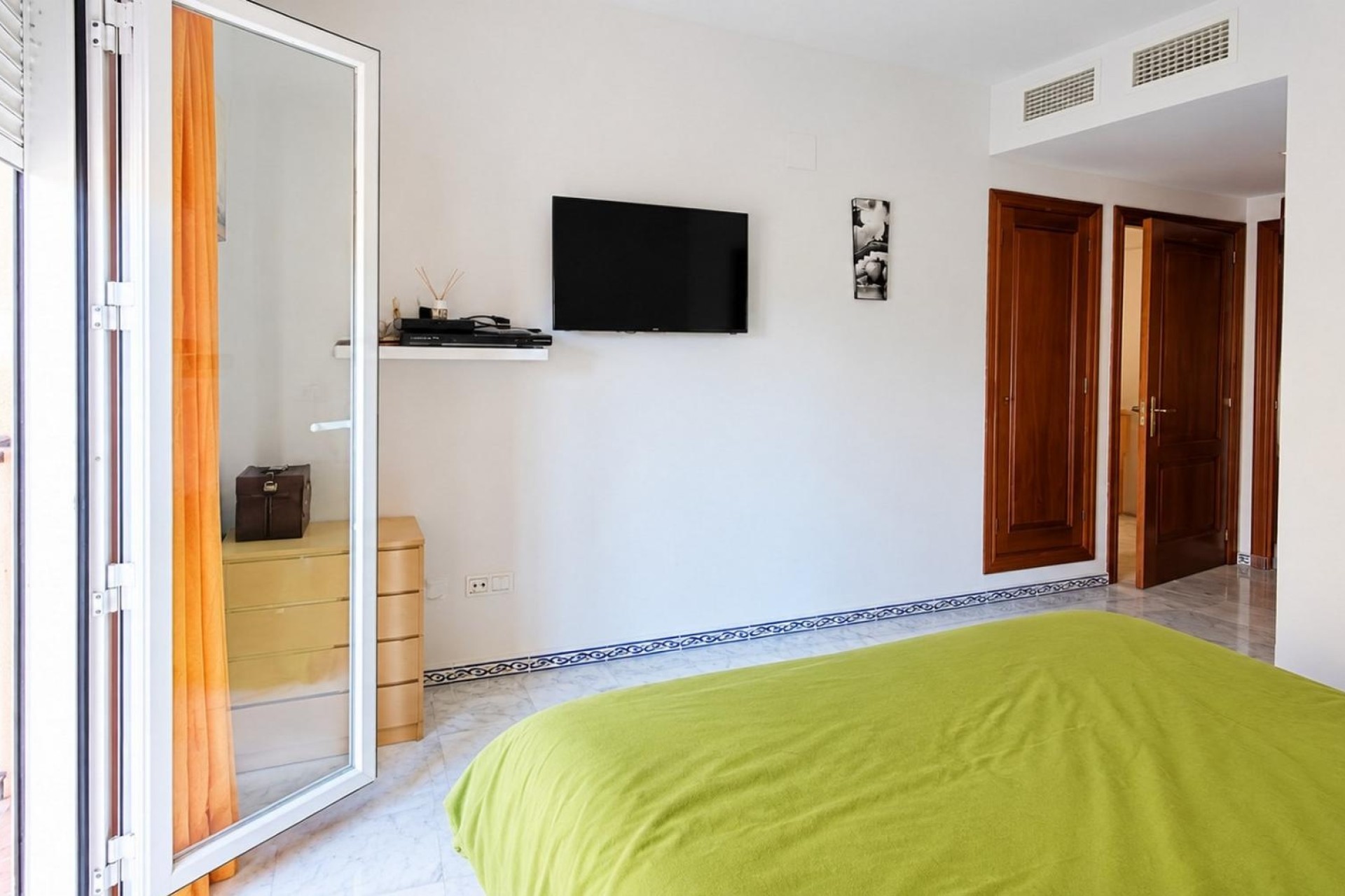 Sprzedaż - Apartament / Mieszkanie -
Torrevieja - Playa de los Locos