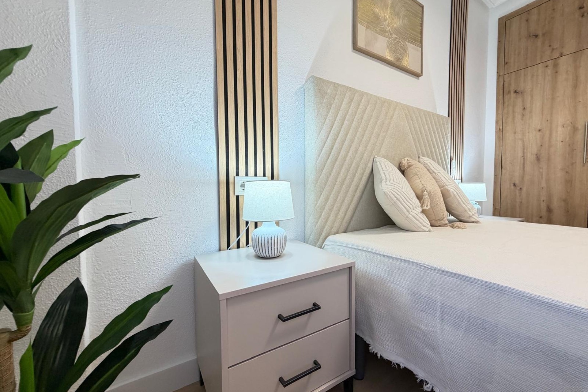 Sprzedaż - Apartament / Mieszkanie -
Torrevieja - Playa de los Locos