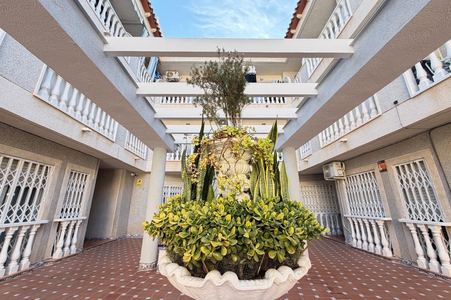Sprzedaż - Apartament / Mieszkanie -
Torrevieja - Playa de los Locos