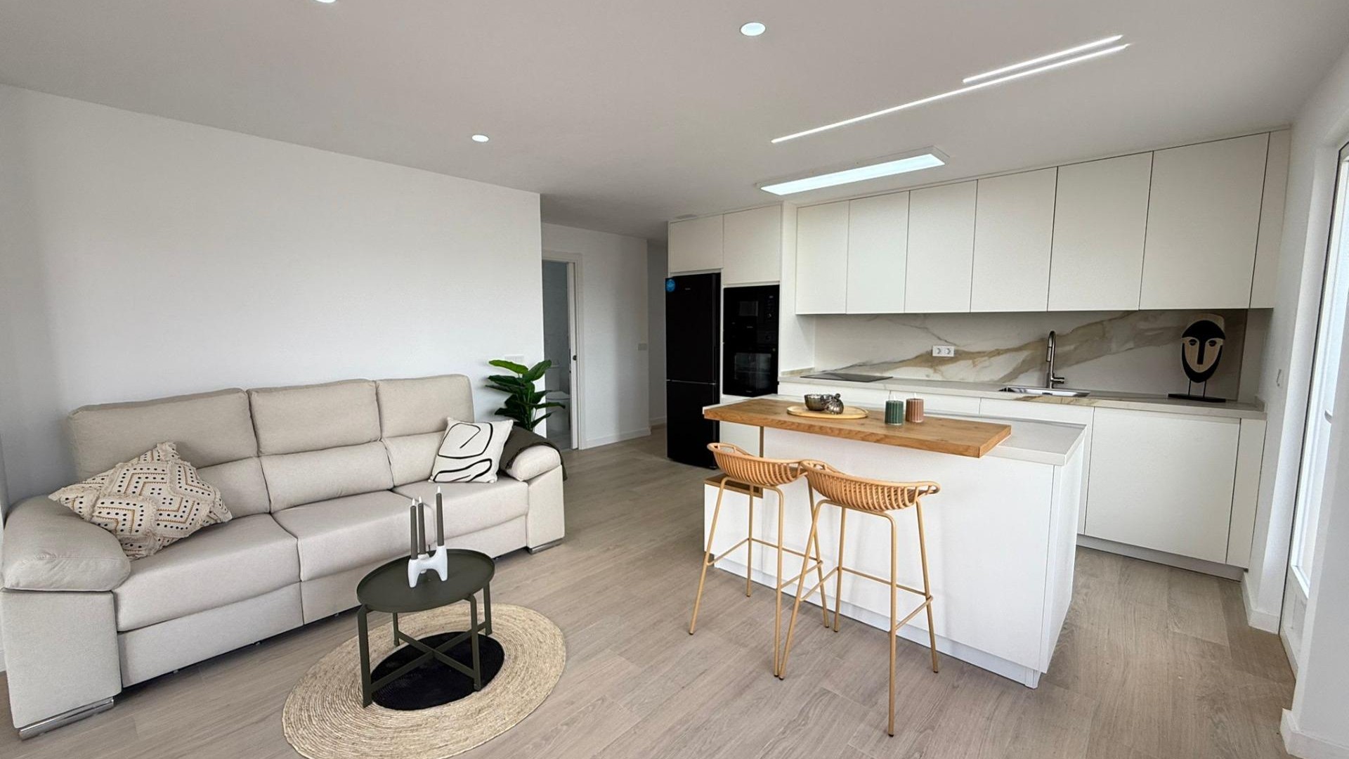 Sprzedaż - Apartament mieszkanie -
Torrevieja - Playa de los Naufragos