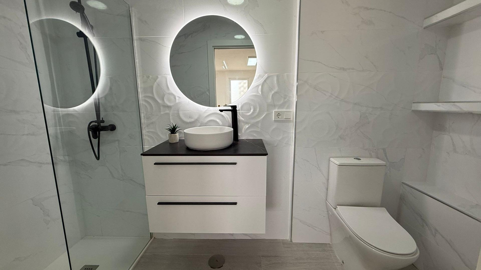 Sprzedaż - Apartament mieszkanie -
Torrevieja - Playa de los Naufragos