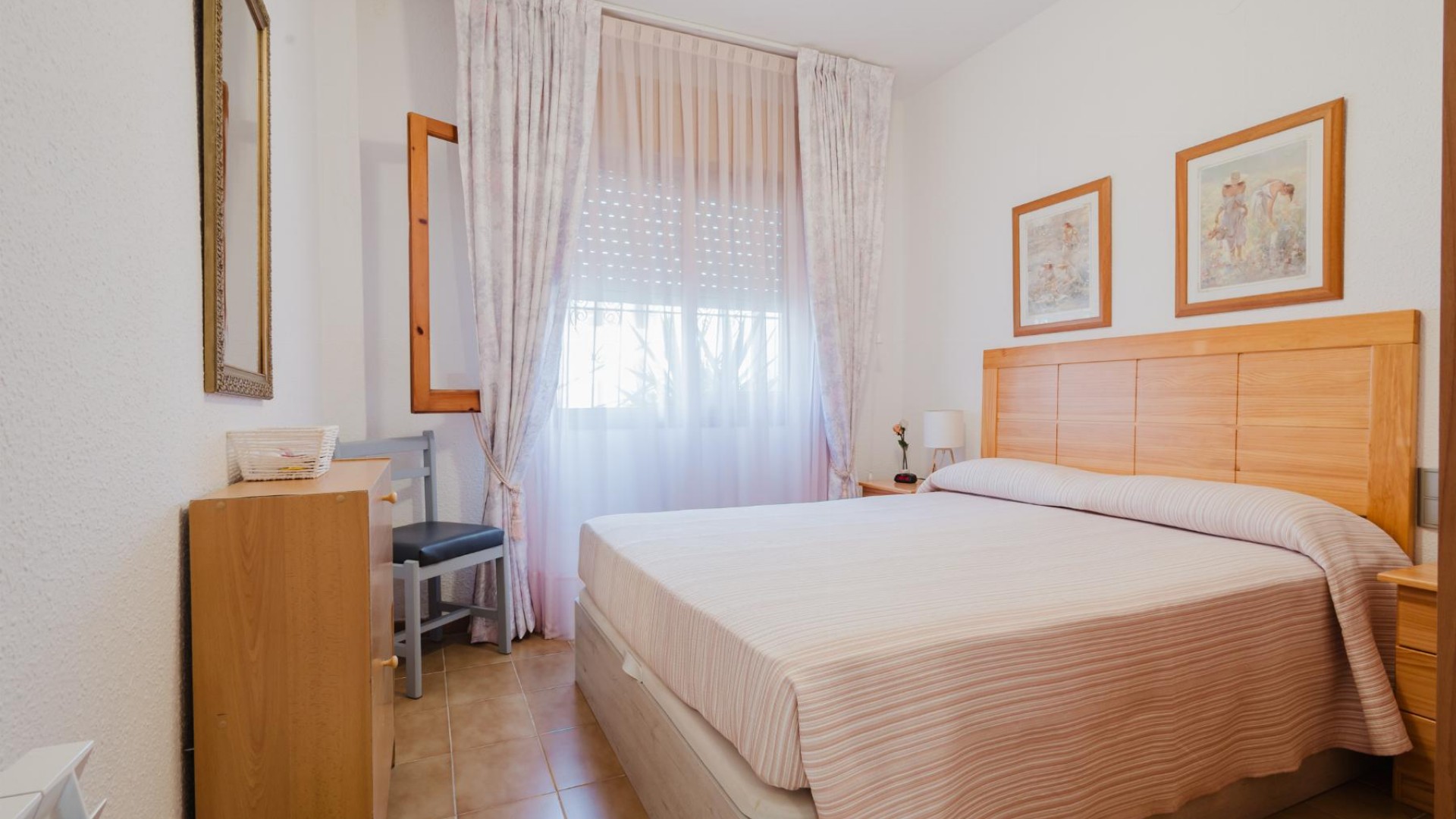Sprzedaż - Apartament mieszkanie -
Torrevieja - Playa de los Naufragos