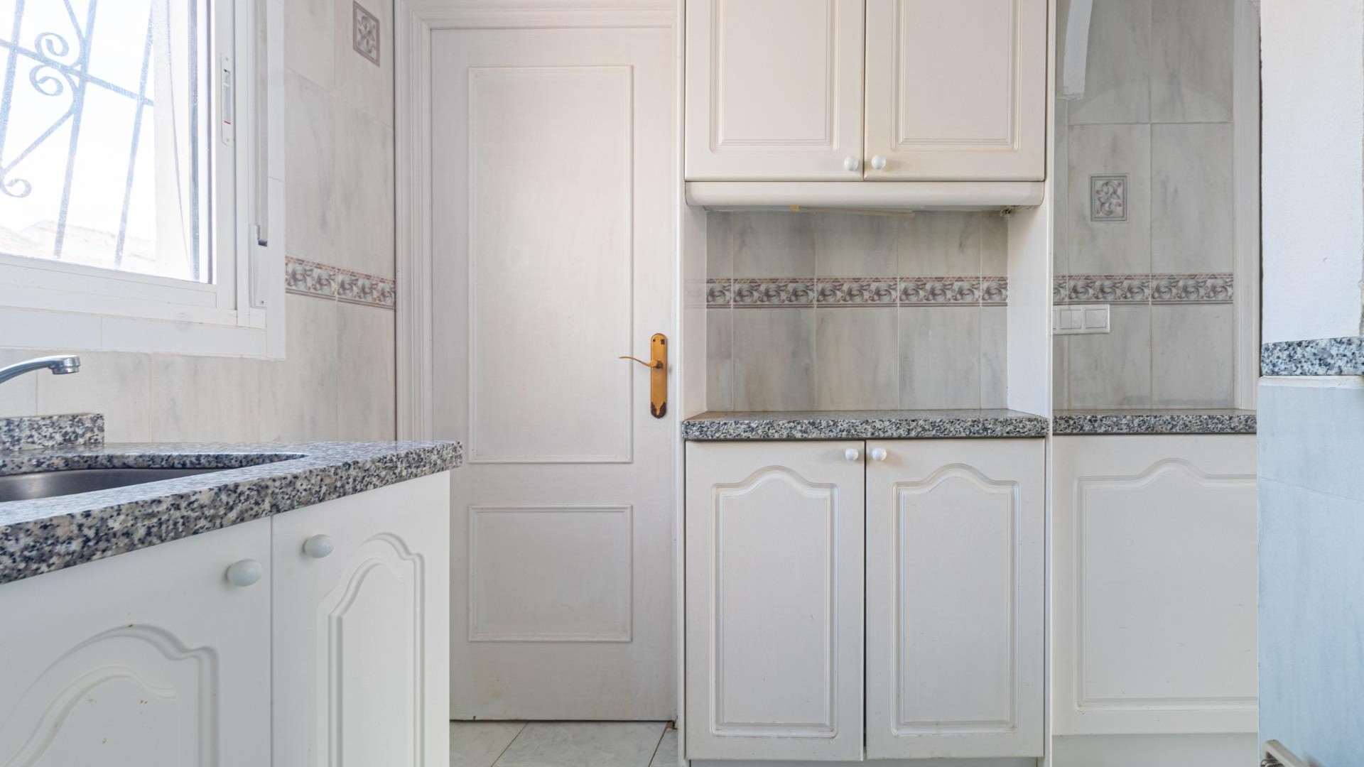 Sprzedaż - Apartament mieszkanie -
Torrevieja - Playa de los Naufragos