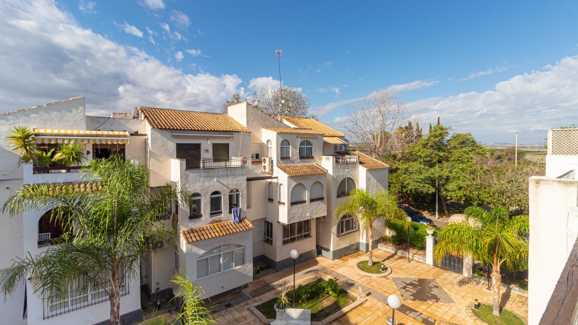 Sprzedaż - Apartament mieszkanie -
Torrevieja - Playa de los Naufragos