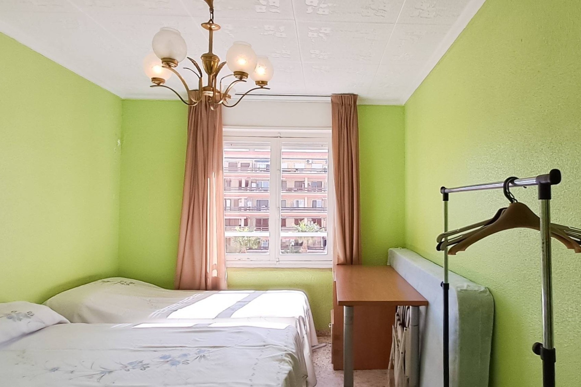Sprzedaż - Apartament / Mieszkanie -
Torrevieja - Playa de los Naufragos
