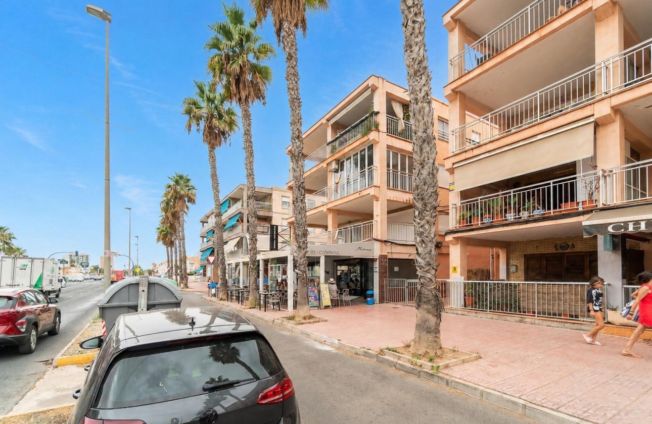 Sprzedaż - Apartament / Mieszkanie -
Torrevieja - Playa de los Naufragos