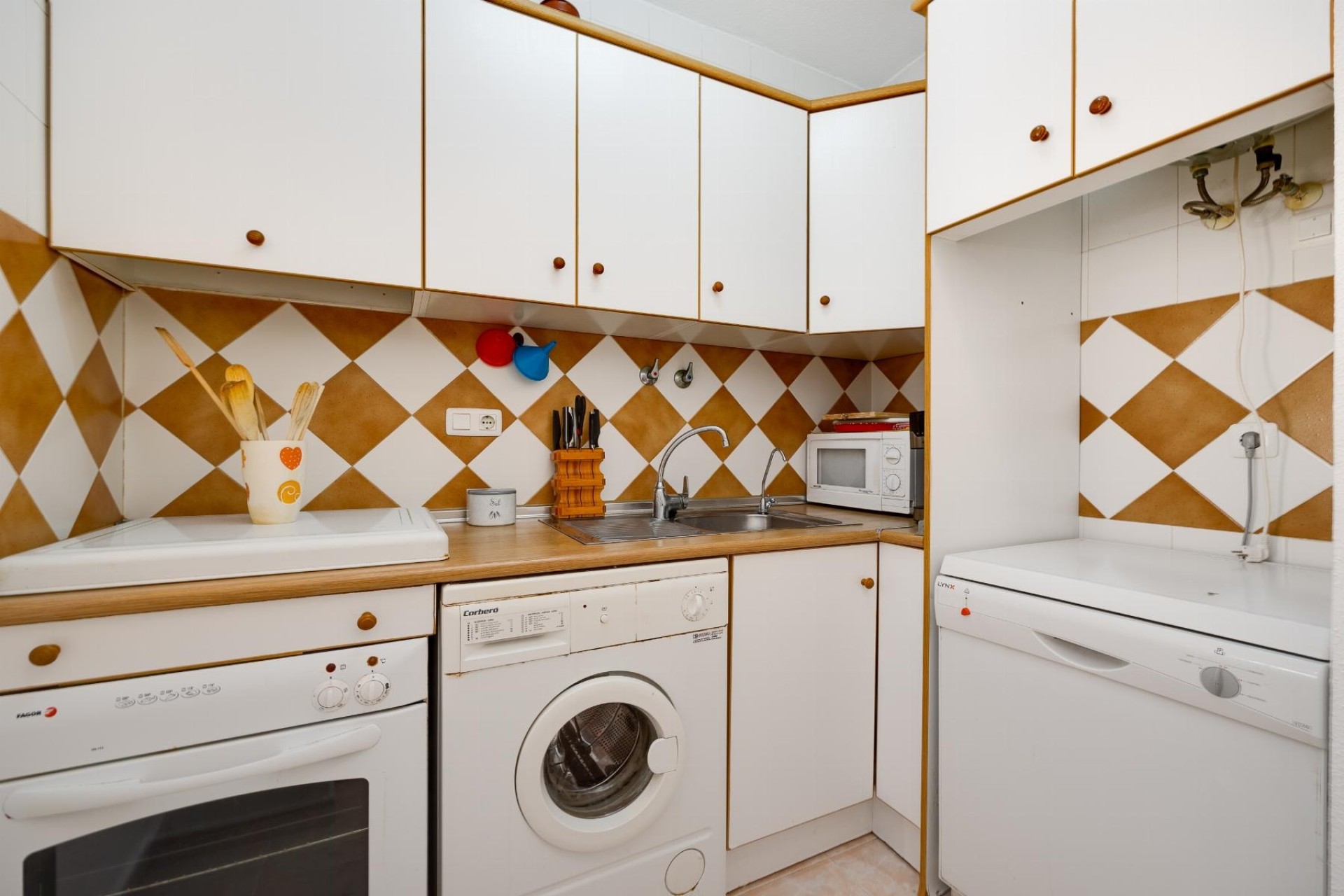Sprzedaż - Apartament / Mieszkanie -
Torrevieja - Playa de los Naufragos