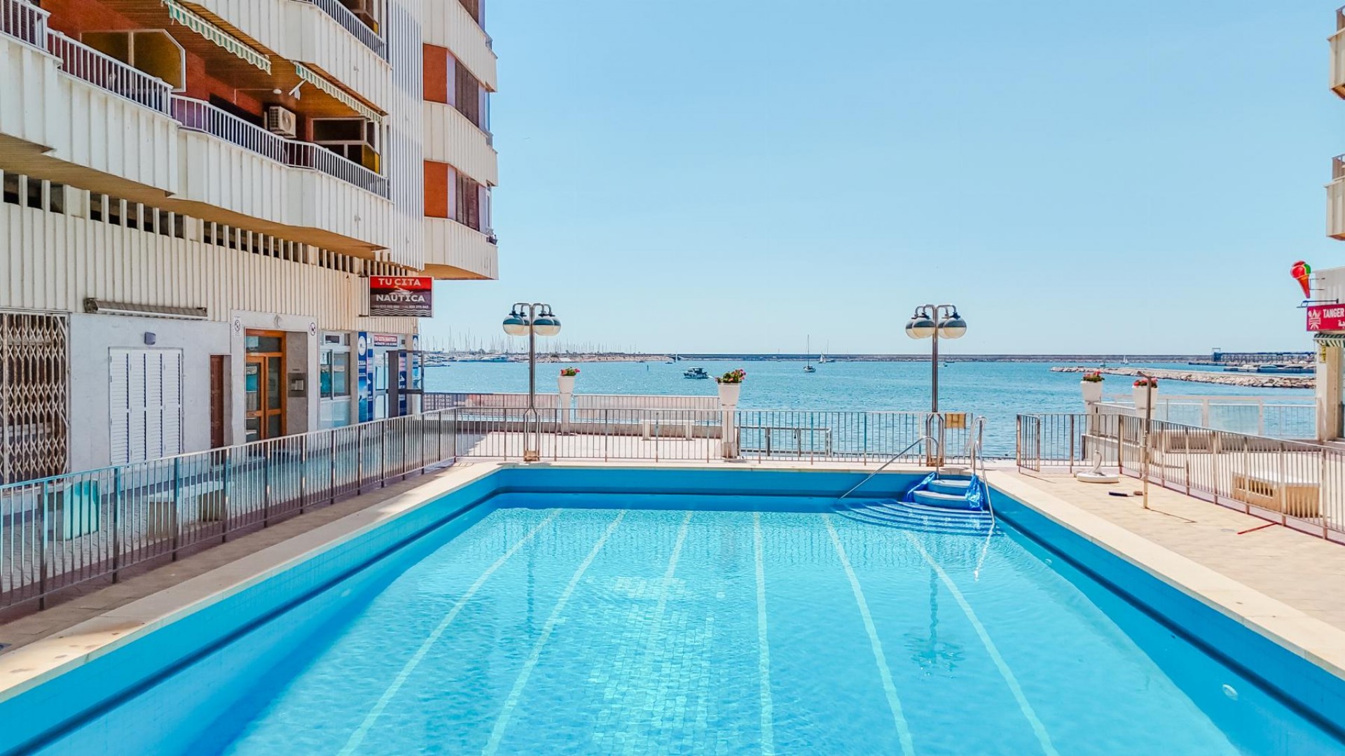 Sprzedaż - Apartament mieszkanie -
Torrevieja - Playa del Acequión