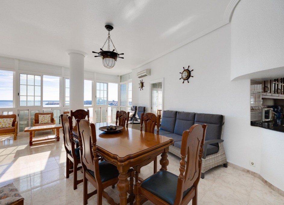 Sprzedaż - Apartament mieszkanie -
Torrevieja - Playa del Acequión