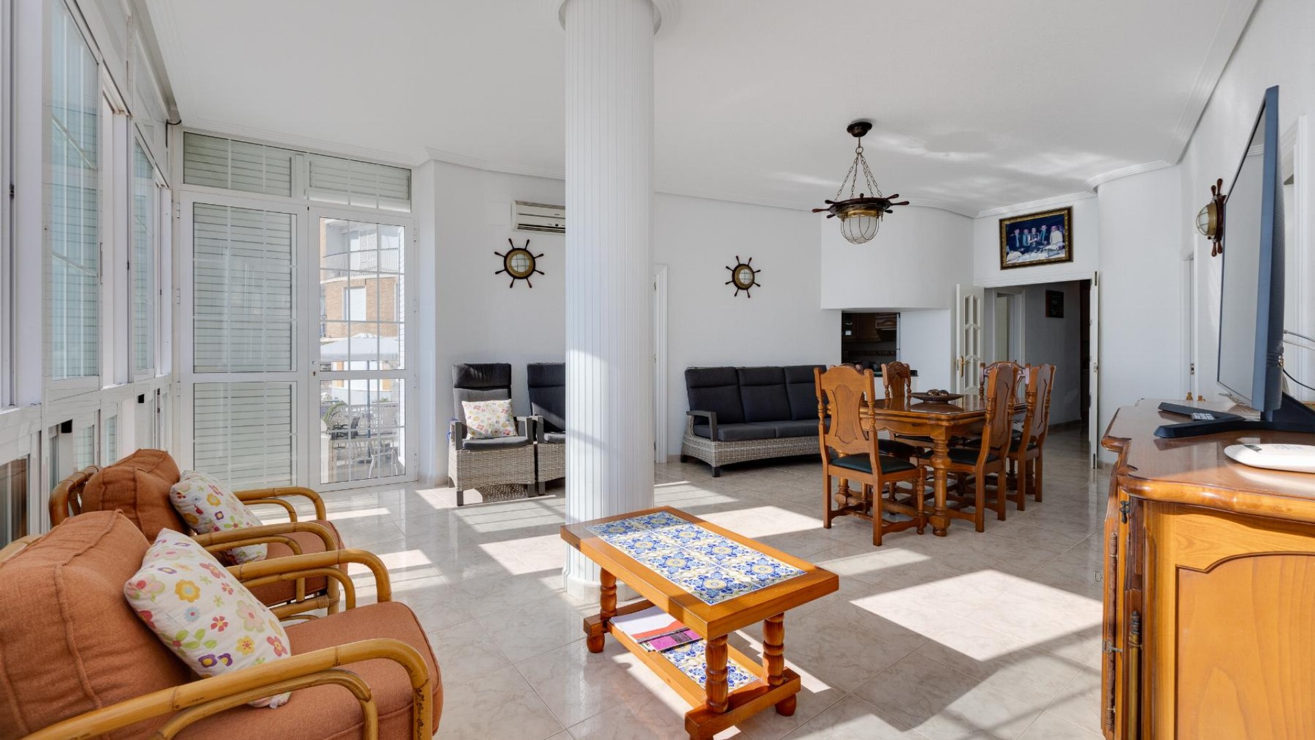 Sprzedaż - Apartament mieszkanie -
Torrevieja - Playa del Acequión