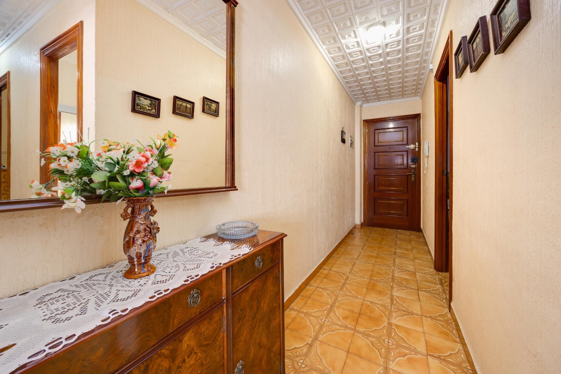 Sprzedaż - Apartament / Mieszkanie -
Torrevieja - Playa del Acequión