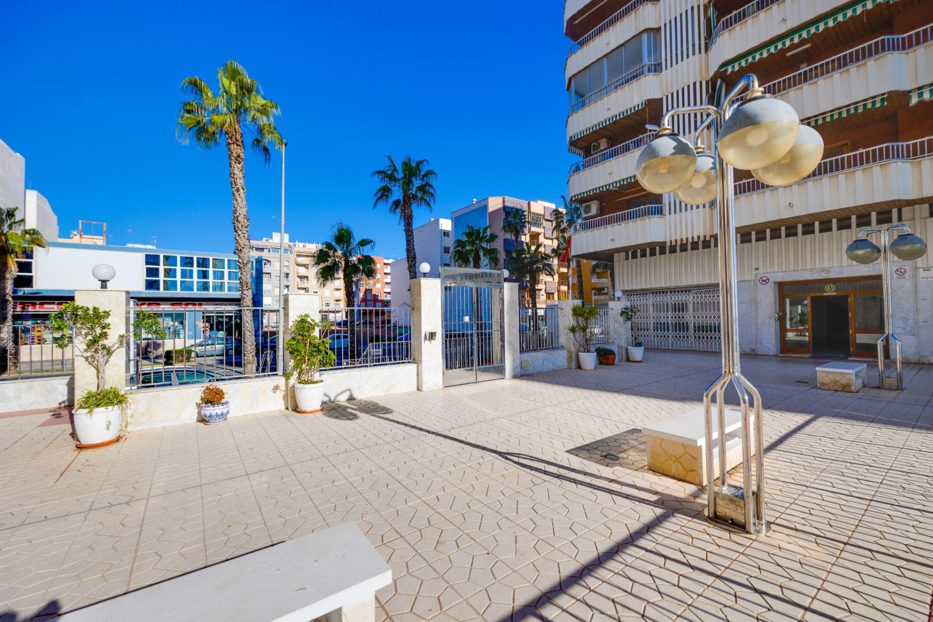 Sprzedaż - Apartament / Mieszkanie -
Torrevieja - Playa del Acequión