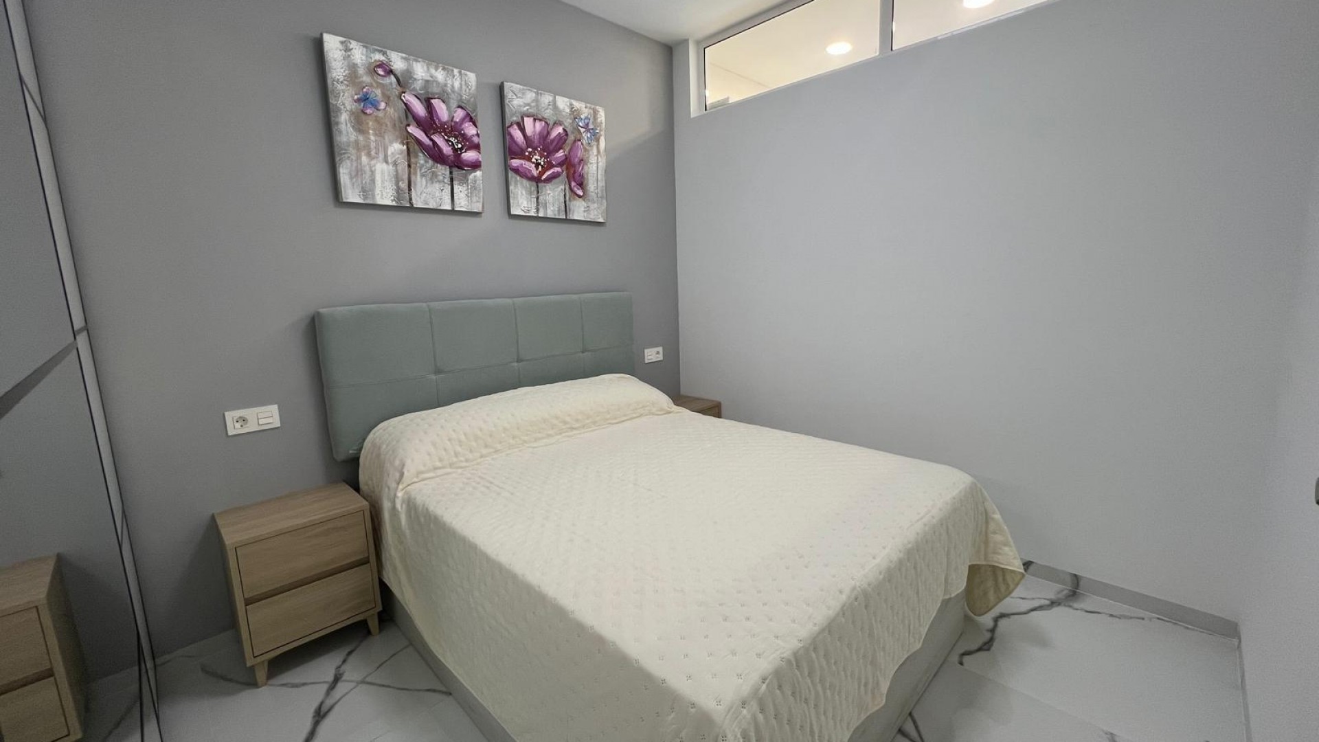 Sprzedaż - Apartament mieszkanie -
Torrevieja - Playa del Cura