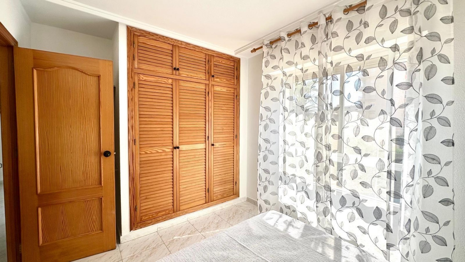 Sprzedaż - Apartament mieszkanie -
Torrevieja - Playa del cura