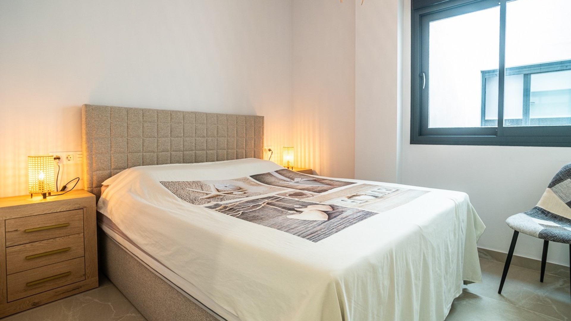 Sprzedaż - Apartament mieszkanie -
Torrevieja - Playa del Cura