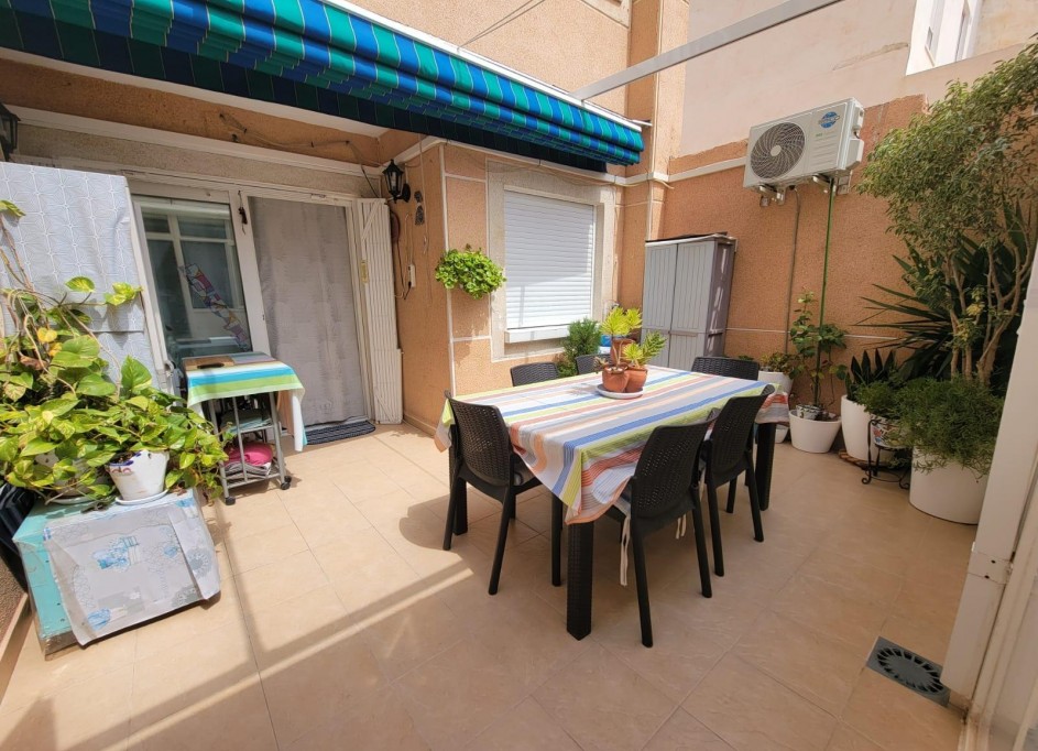 Sprzedaż - Apartament mieszkanie -
Torrevieja - Playa del Cura