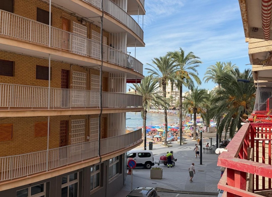 Sprzedaż - Apartament mieszkanie -
Torrevieja - Playa del Cura