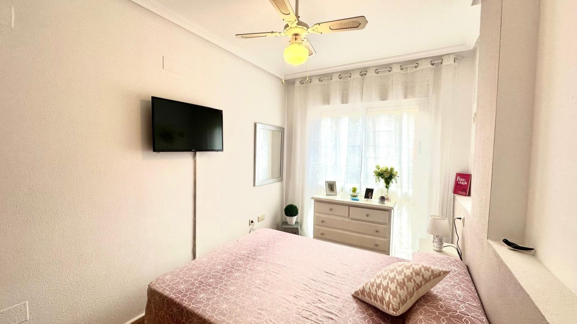 Sprzedaż - Apartament mieszkanie -
Torrevieja - Playa del cura