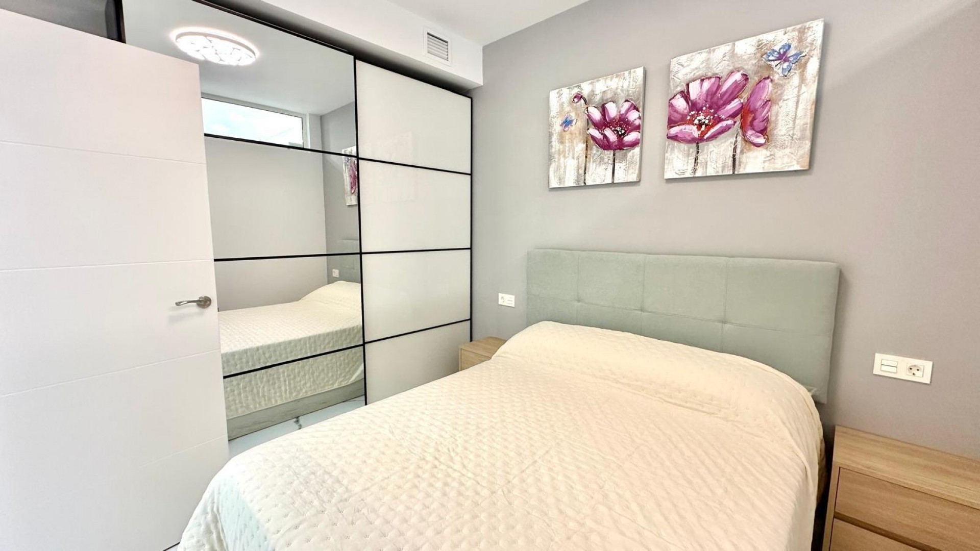 Sprzedaż - Apartament mieszkanie -
Torrevieja - Playa del cura