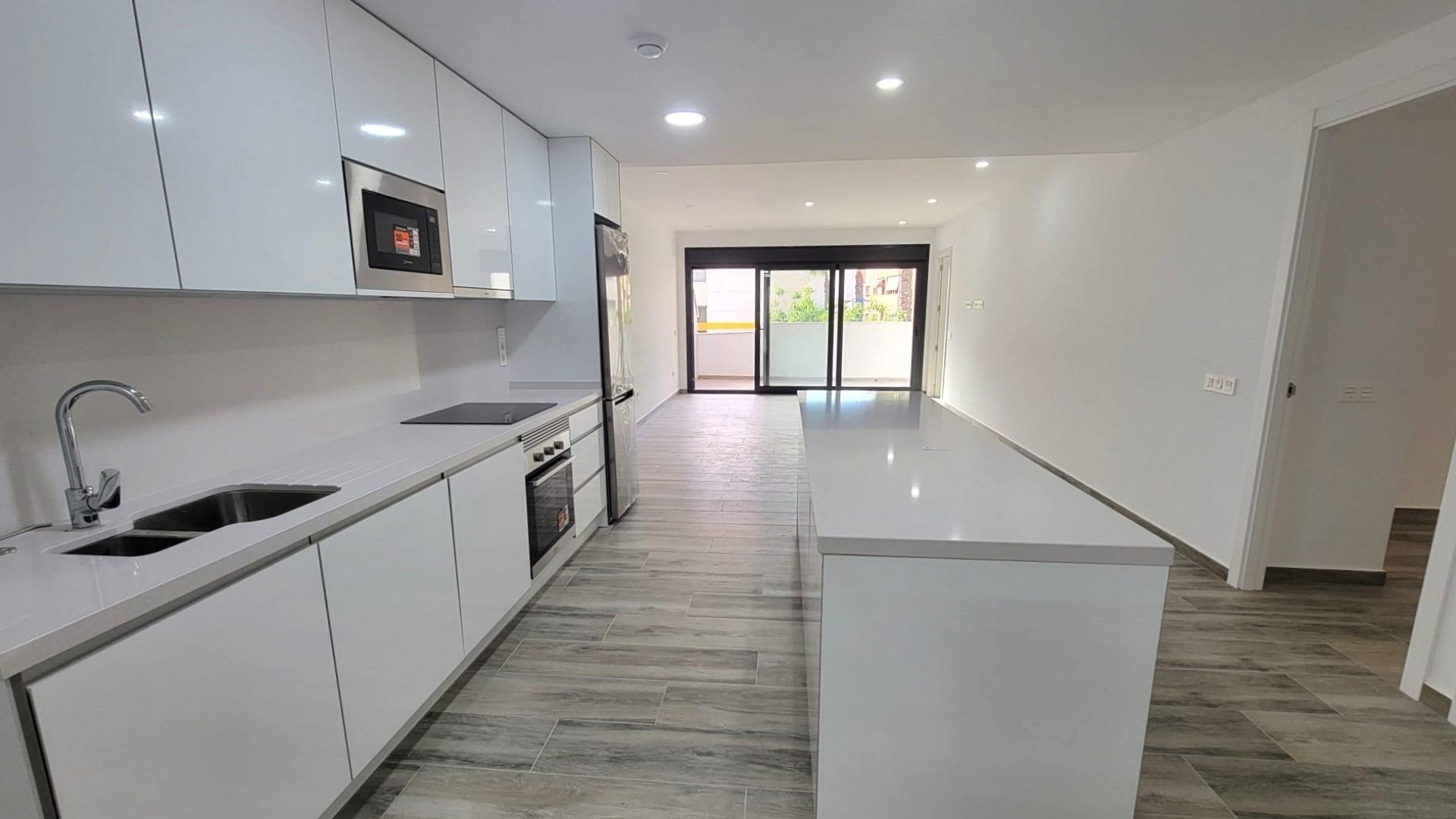 Sprzedaż - Apartament mieszkanie -
Torrevieja - Playa del Cura