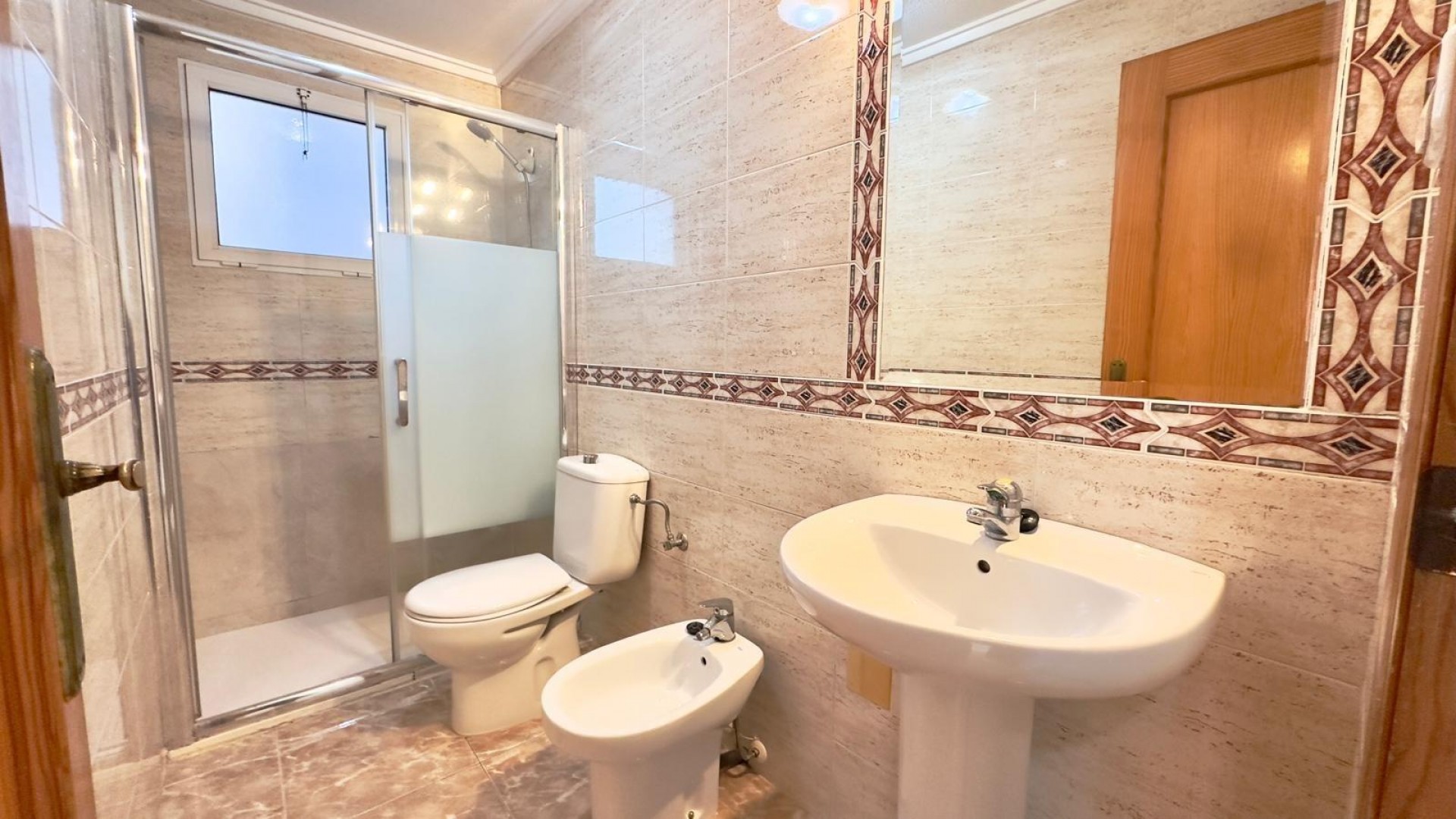 Sprzedaż - Apartament mieszkanie -
Torrevieja - Playa del cura