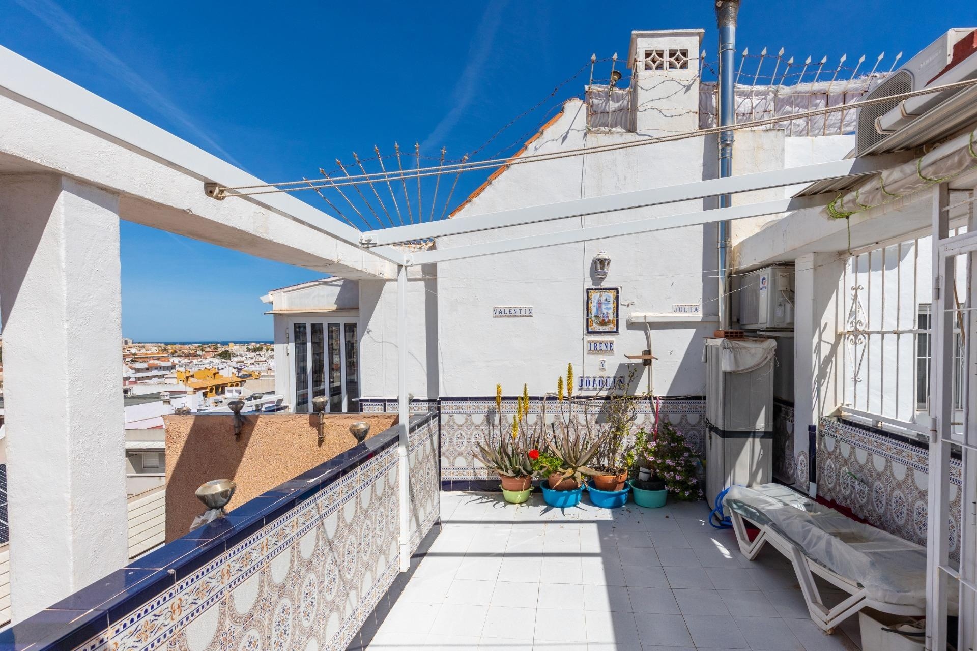 Sprzedaż - Apartament / Mieszkanie -
Torrevieja - Playa del Cura