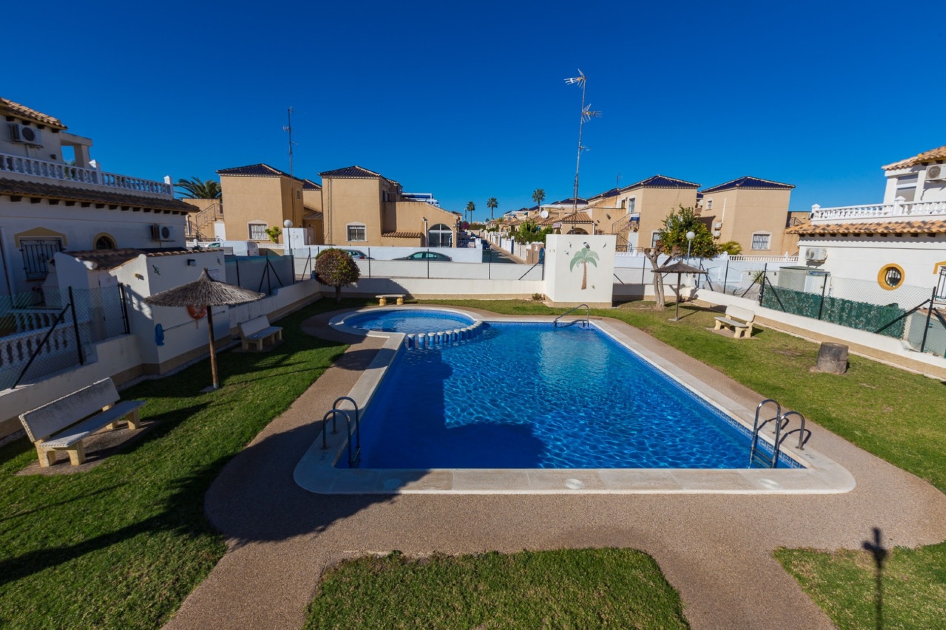 Sprzedaż - Apartament / Mieszkanie -
Torrevieja - Playa del Cura
