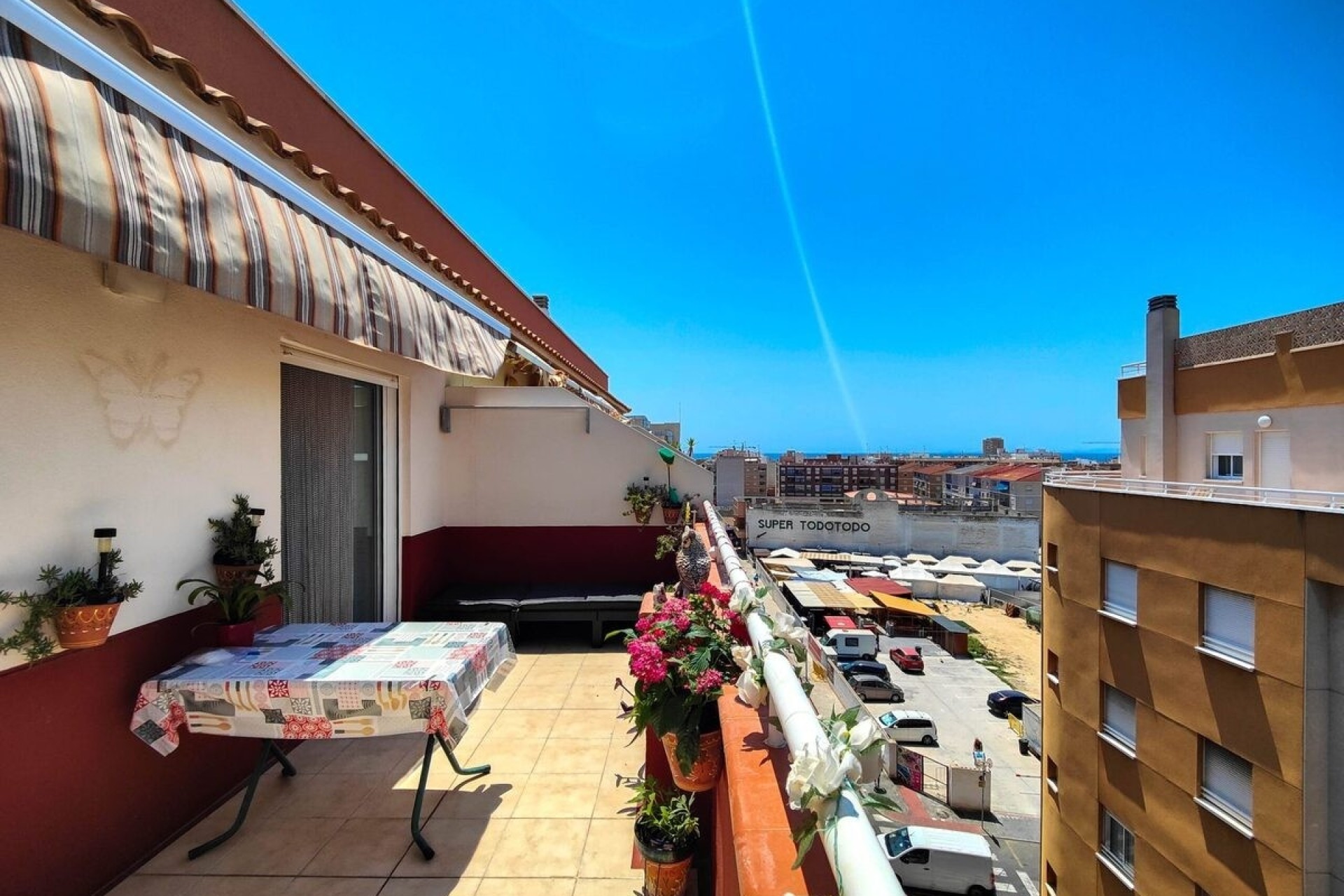 Sprzedaż - Apartament / Mieszkanie -
Torrevieja - Playa del Cura