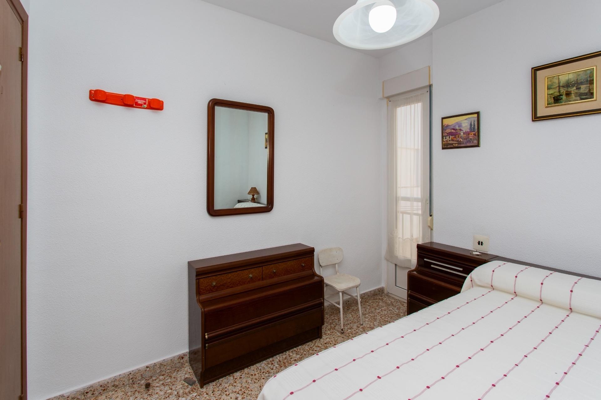 Sprzedaż - Apartament / Mieszkanie -
Torrevieja - Playa del Cura