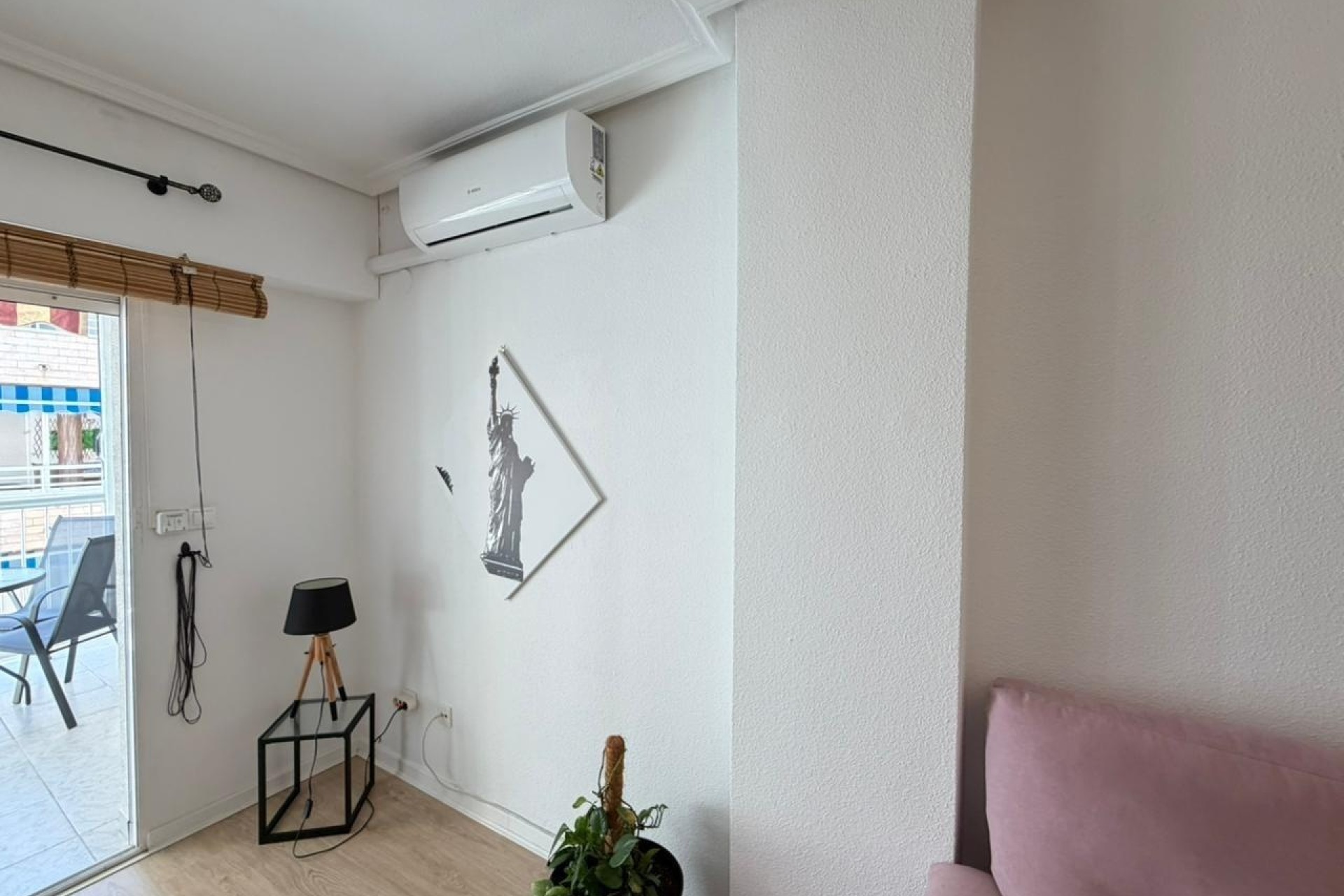 Sprzedaż - Apartament / Mieszkanie -
Torrevieja - Playa del Cura