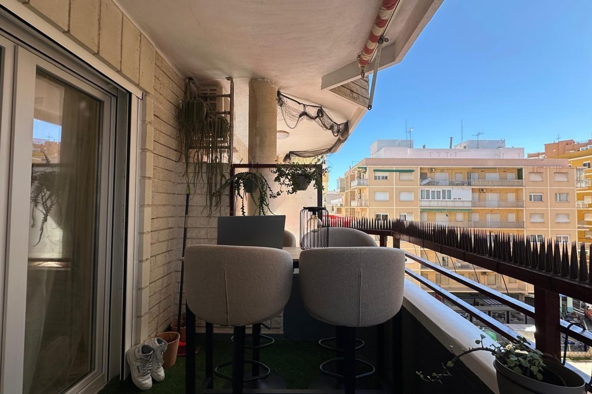 Sprzedaż - Apartament / Mieszkanie -
Torrevieja - Playa del Cura