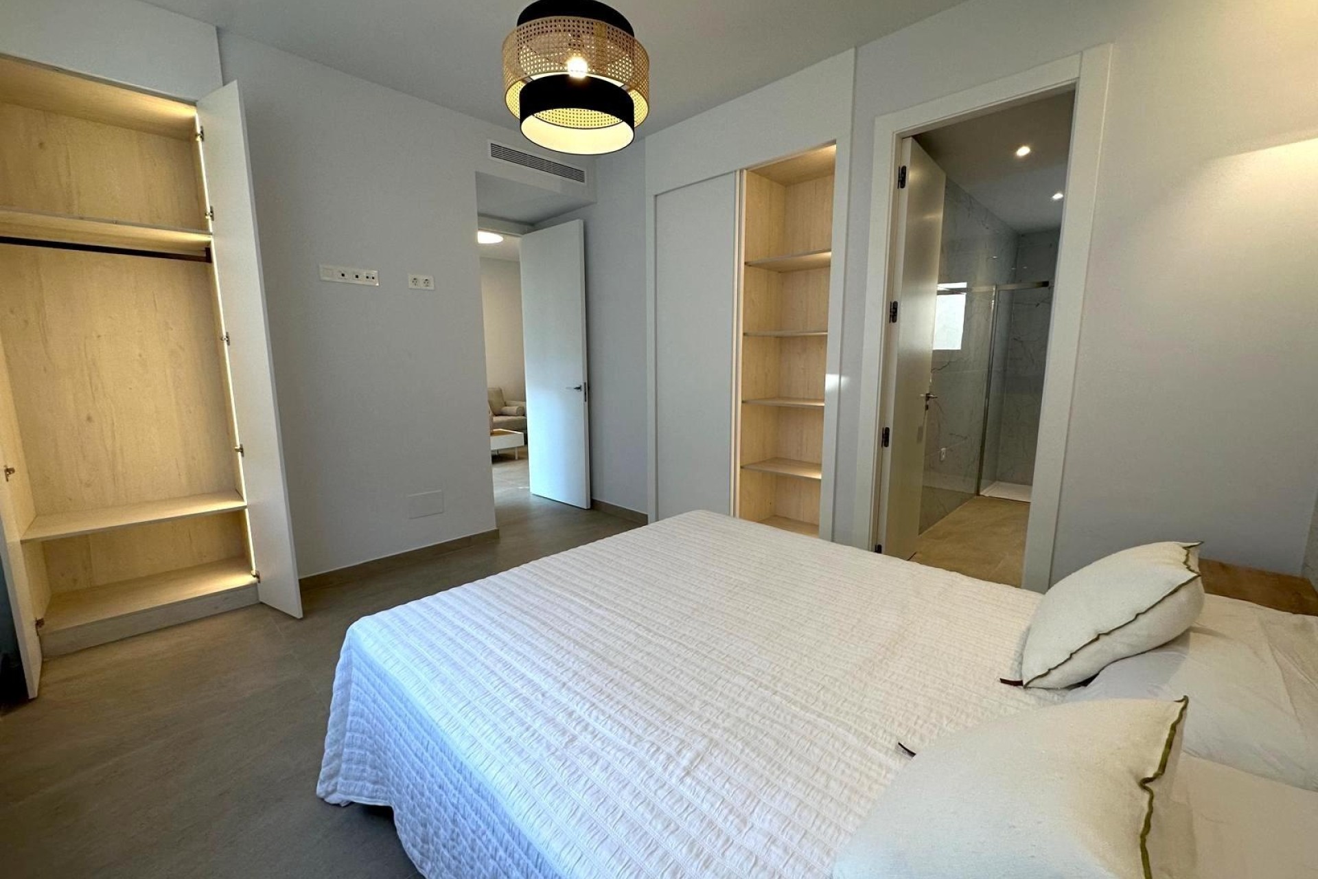 Sprzedaż - Apartament / Mieszkanie -
Torrevieja - Playa del Cura