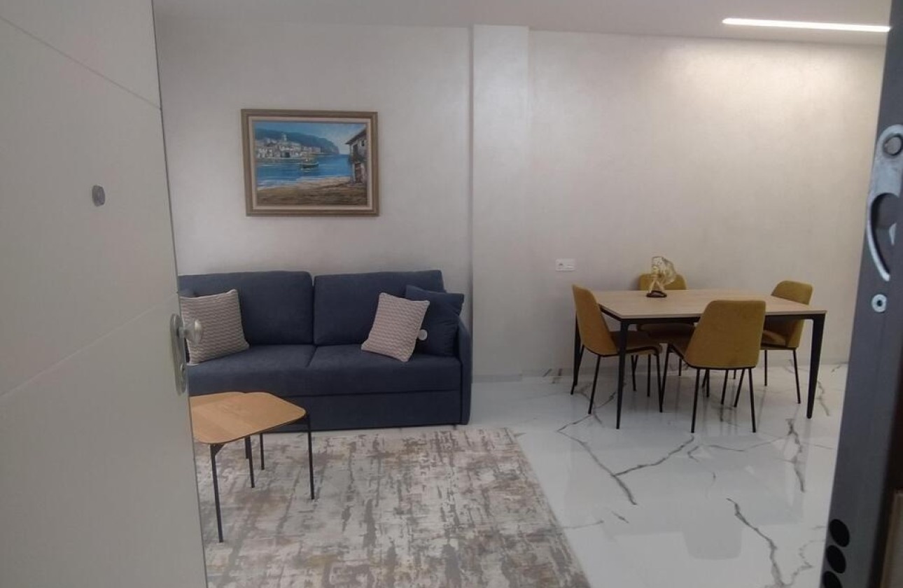 Sprzedaż - Apartament / Mieszkanie -
Torrevieja - Playa del Cura