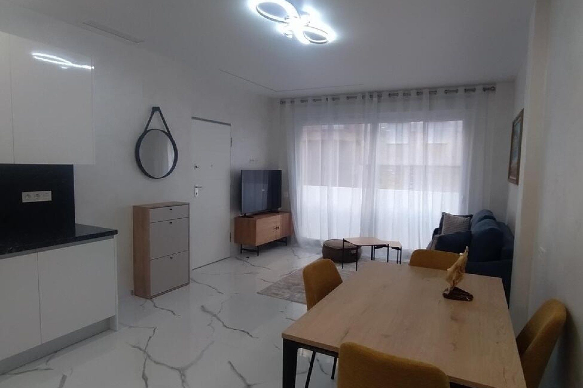Sprzedaż - Apartament / Mieszkanie -
Torrevieja - Playa del Cura