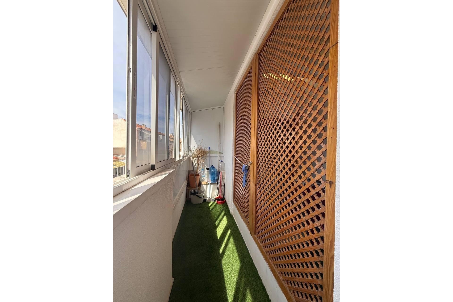 Sprzedaż - Apartament / Mieszkanie -
Torrevieja - Playa del Cura
