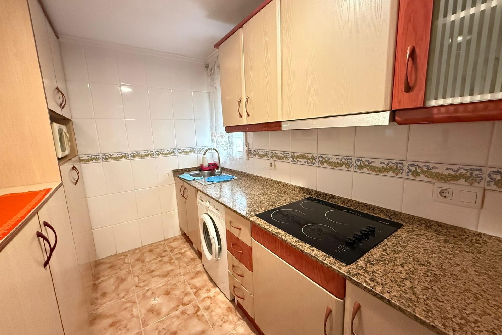 Sprzedaż - Apartament / Mieszkanie -
Torrevieja - Playa del Cura