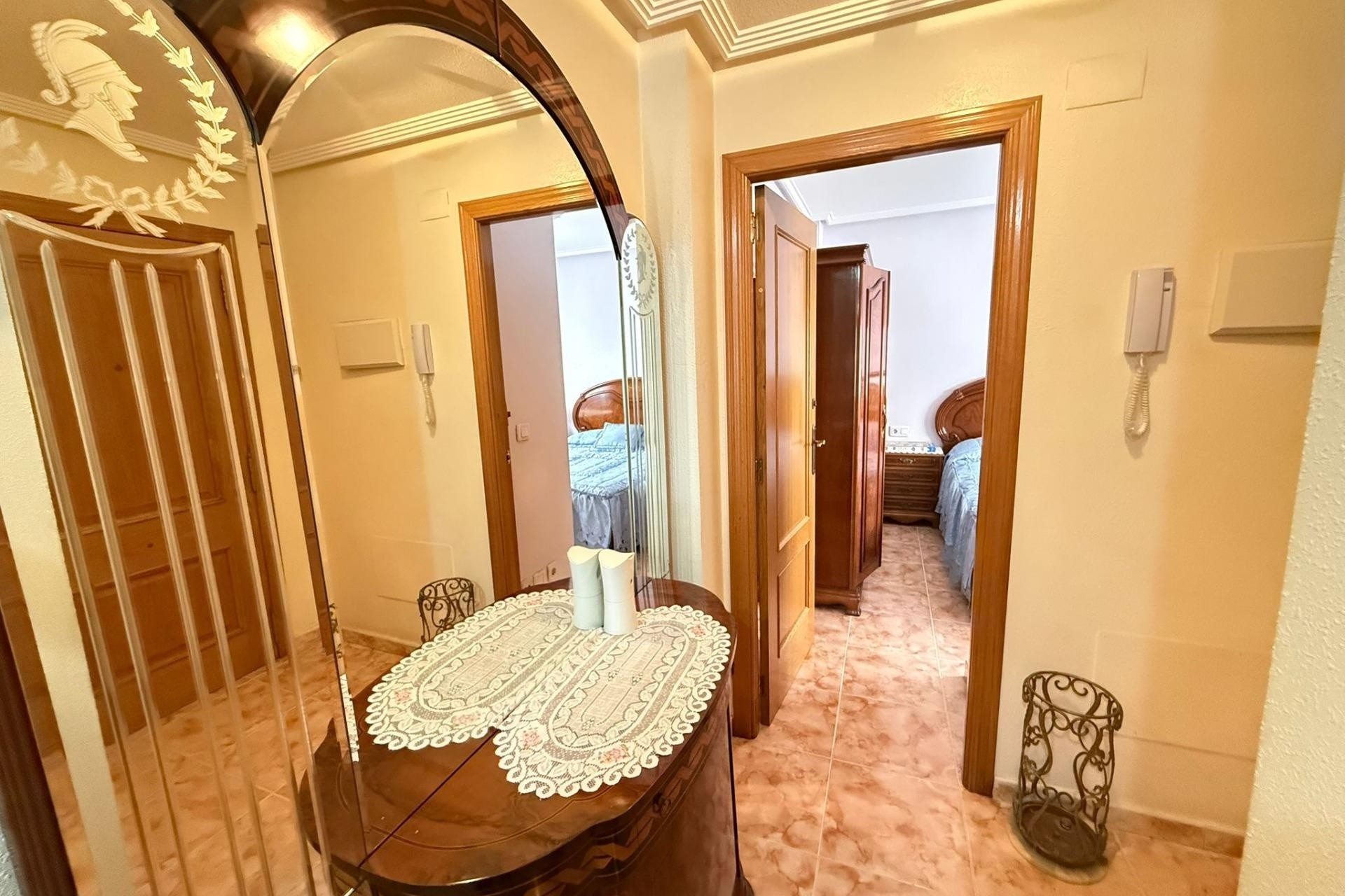 Sprzedaż - Apartament / Mieszkanie -
Torrevieja - Playa del Cura