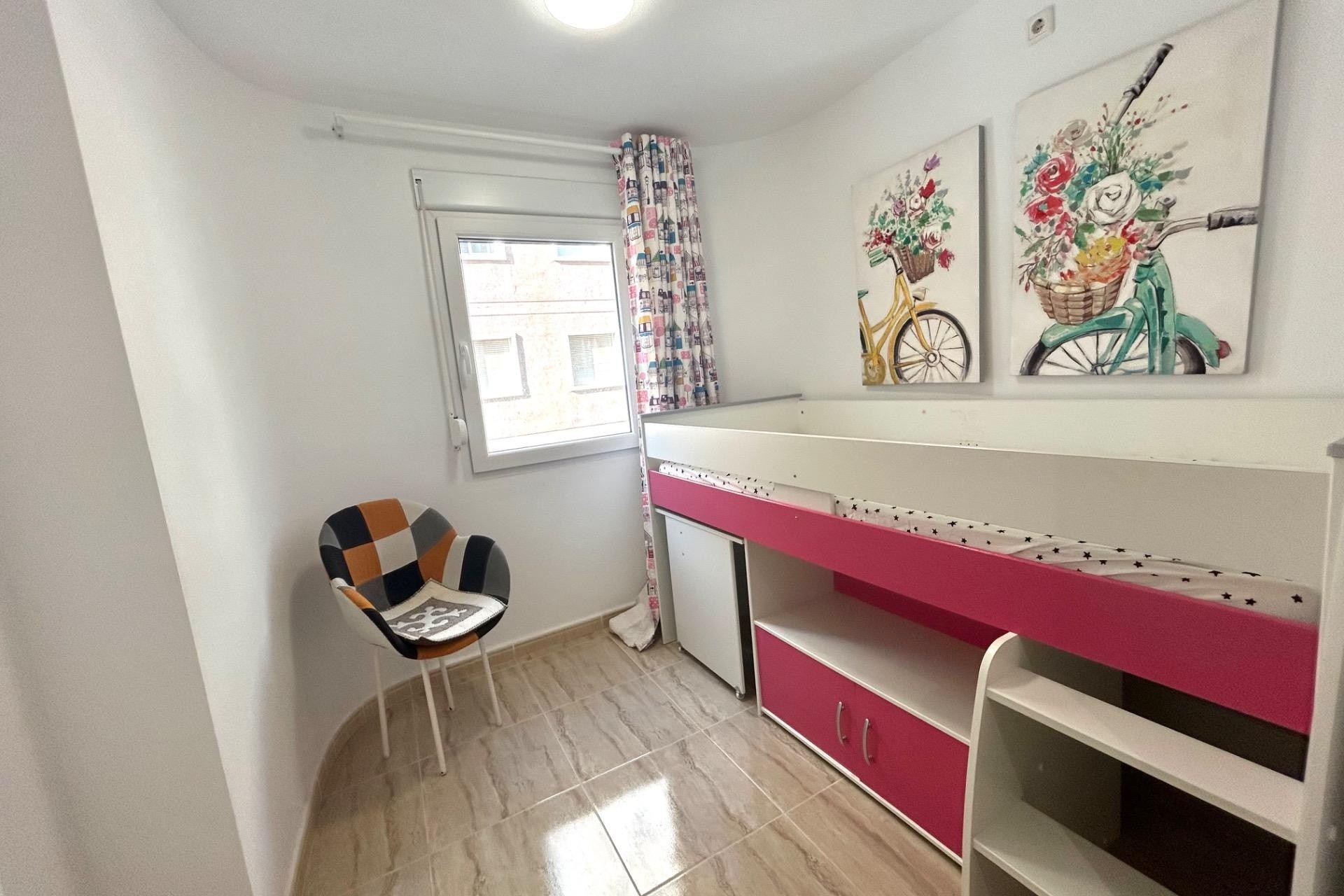 Sprzedaż - Apartament / Mieszkanie -
Torrevieja - Playa del Cura