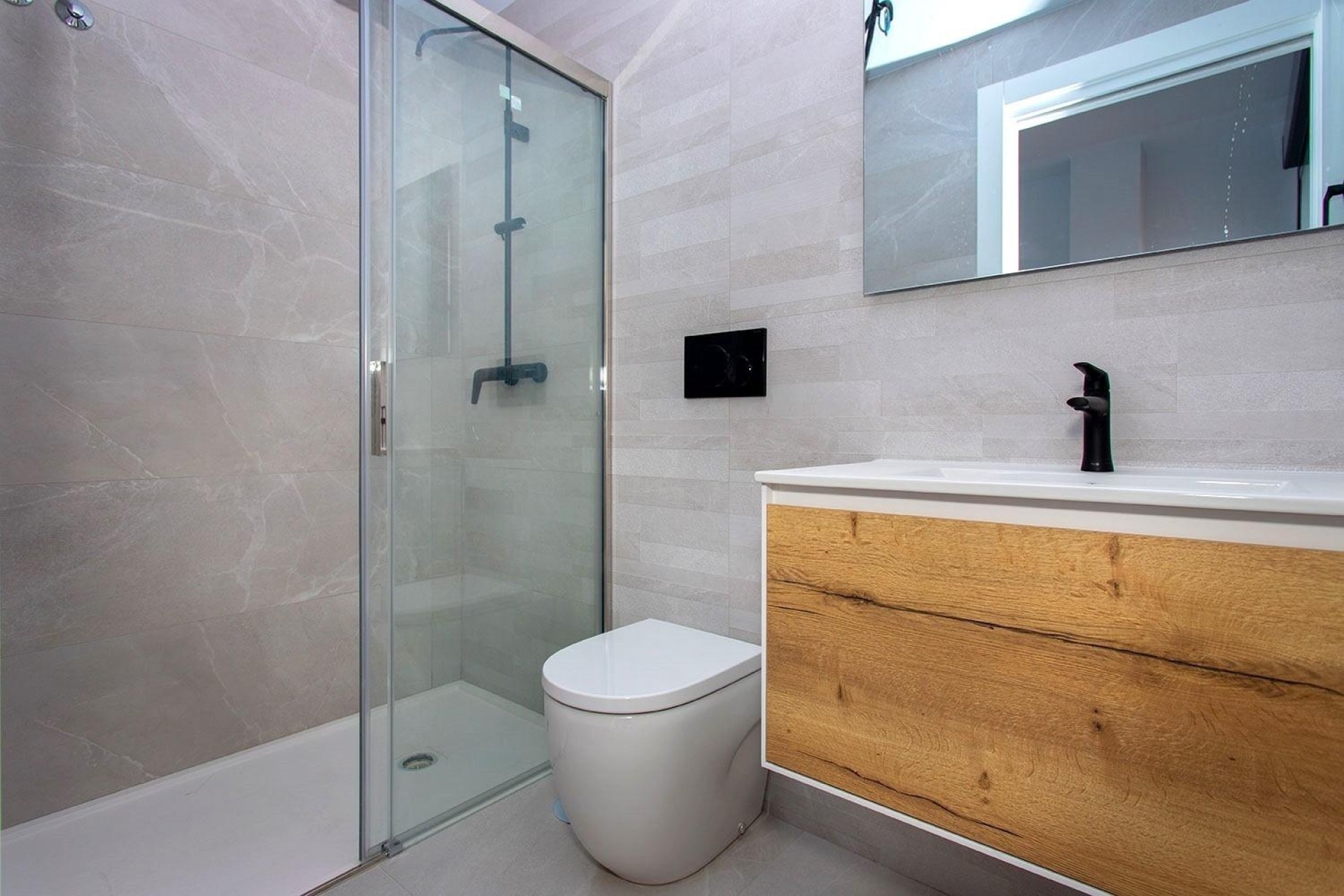 Sprzedaż - Apartament / Mieszkanie -
Torrevieja - Playa del Cura
