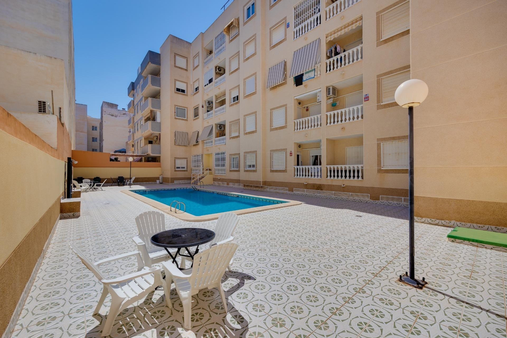 Sprzedaż - Apartament / Mieszkanie -
Torrevieja - Playa del Cura