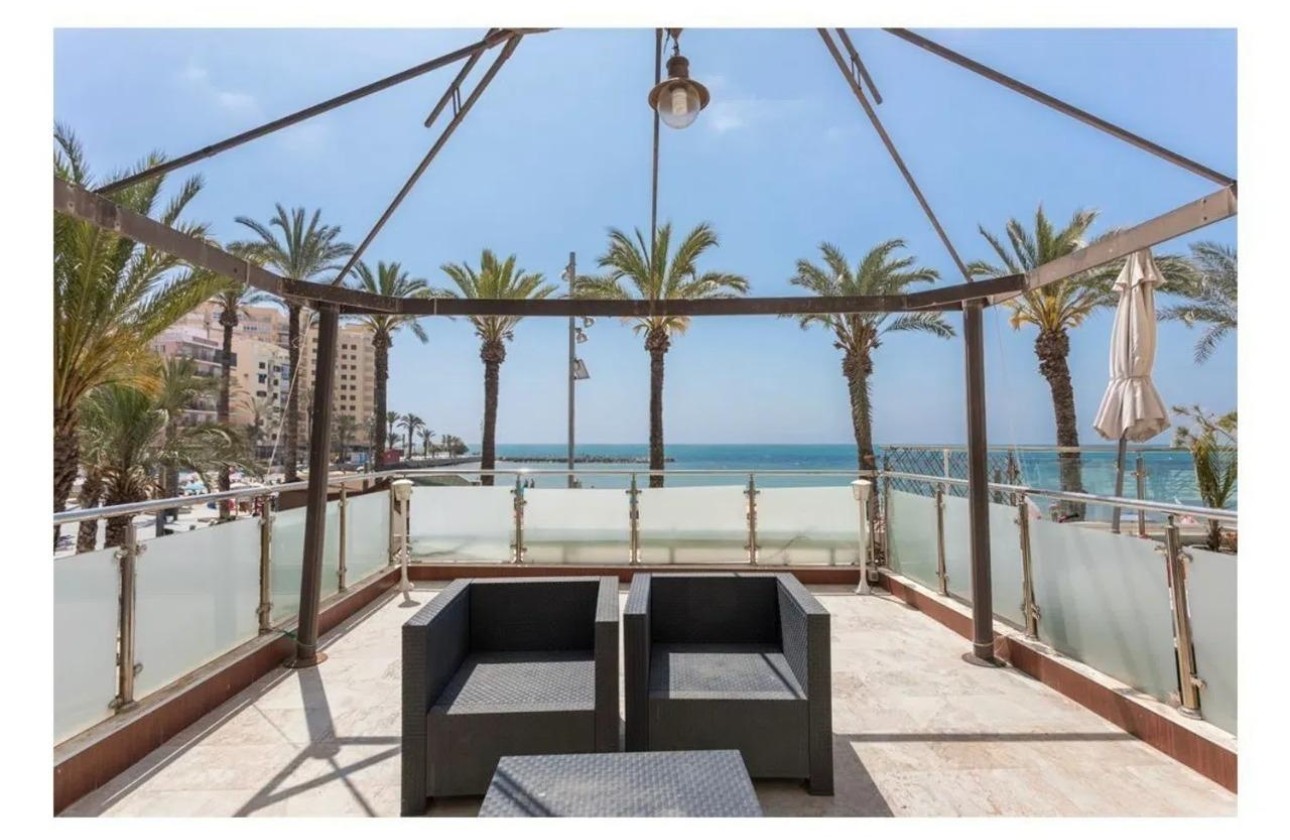 Sprzedaż - Apartament / Mieszkanie -
Torrevieja - Playa del Cura