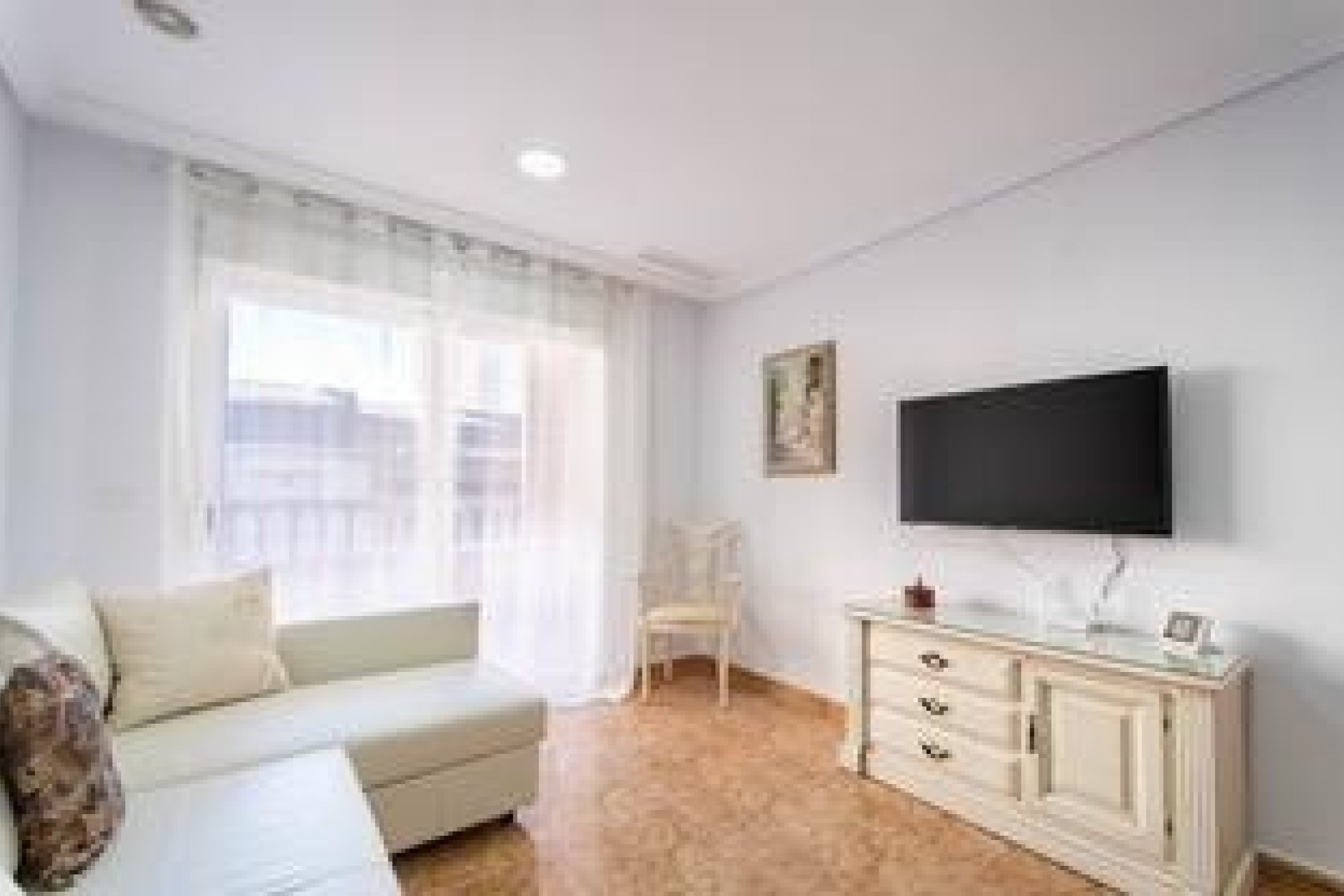 Sprzedaż - Apartament / Mieszkanie -
Torrevieja - Playa del Cura