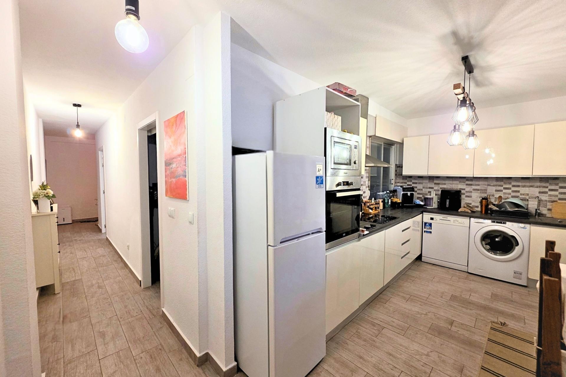 Sprzedaż - Apartament / Mieszkanie -
Torrevieja - Playa del Cura