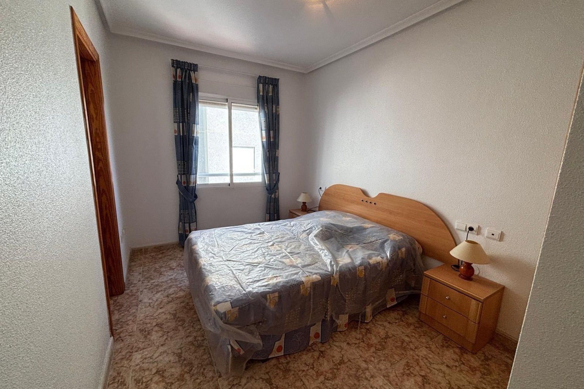 Sprzedaż - Apartament / Mieszkanie -
Torrevieja - Playa del Cura