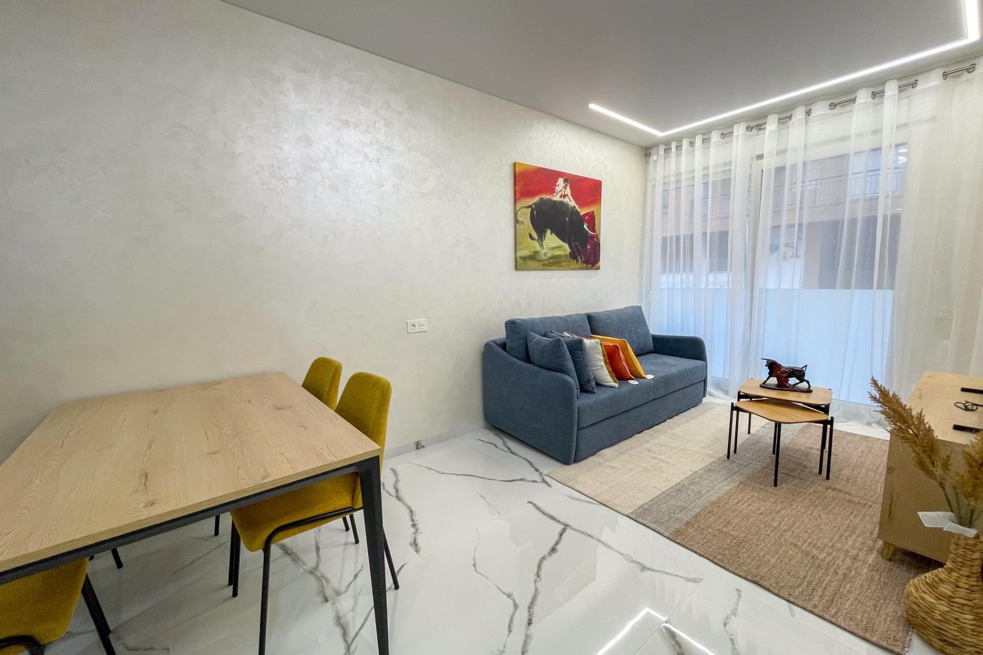 Sprzedaż - Apartament / Mieszkanie -
Torrevieja - Playa del Cura