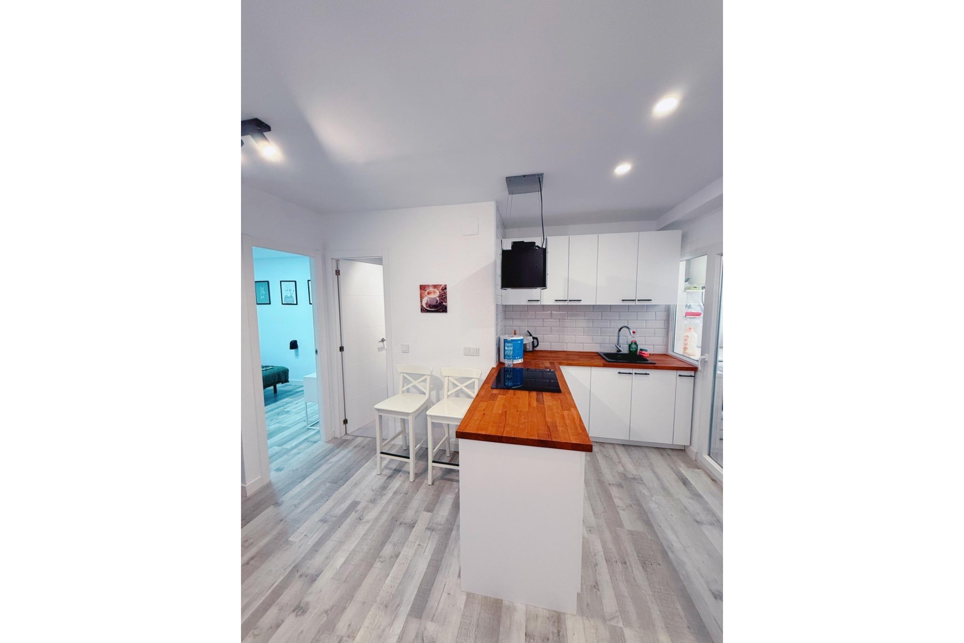 Sprzedaż - Apartament / Mieszkanie -
Torrevieja - Playa del Cura